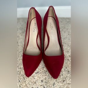 Also Women’s Red Heels size 7